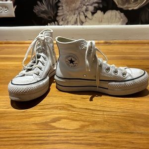 Platform converse